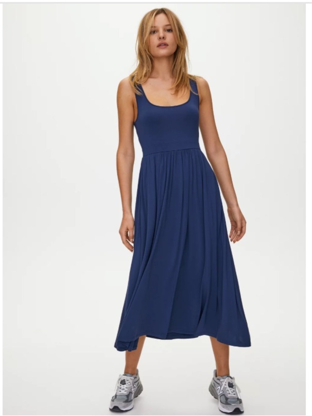 Aritzia Wilfred  Sleeveless blue midi Dress - Casual Scoop Neck small